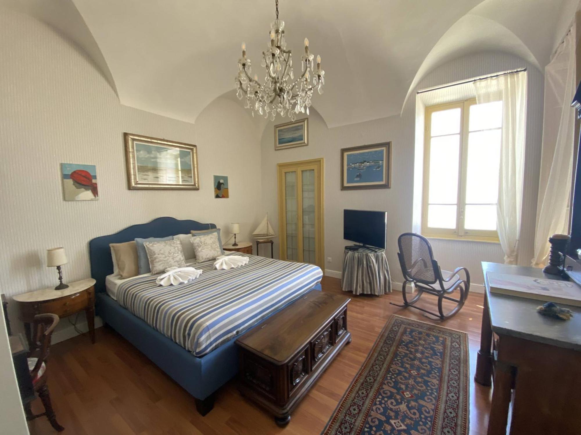 Casa D'Artista B&B Di Charme Алассио Экстерьер фото