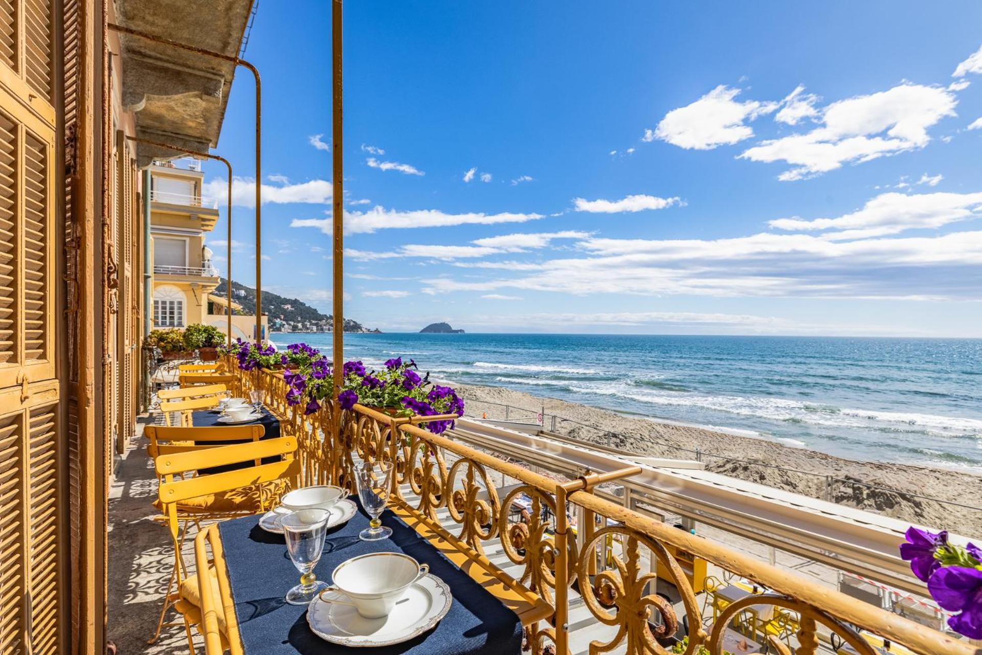 Casa D'Artista B&B Di Charme Алассио Экстерьер фото
