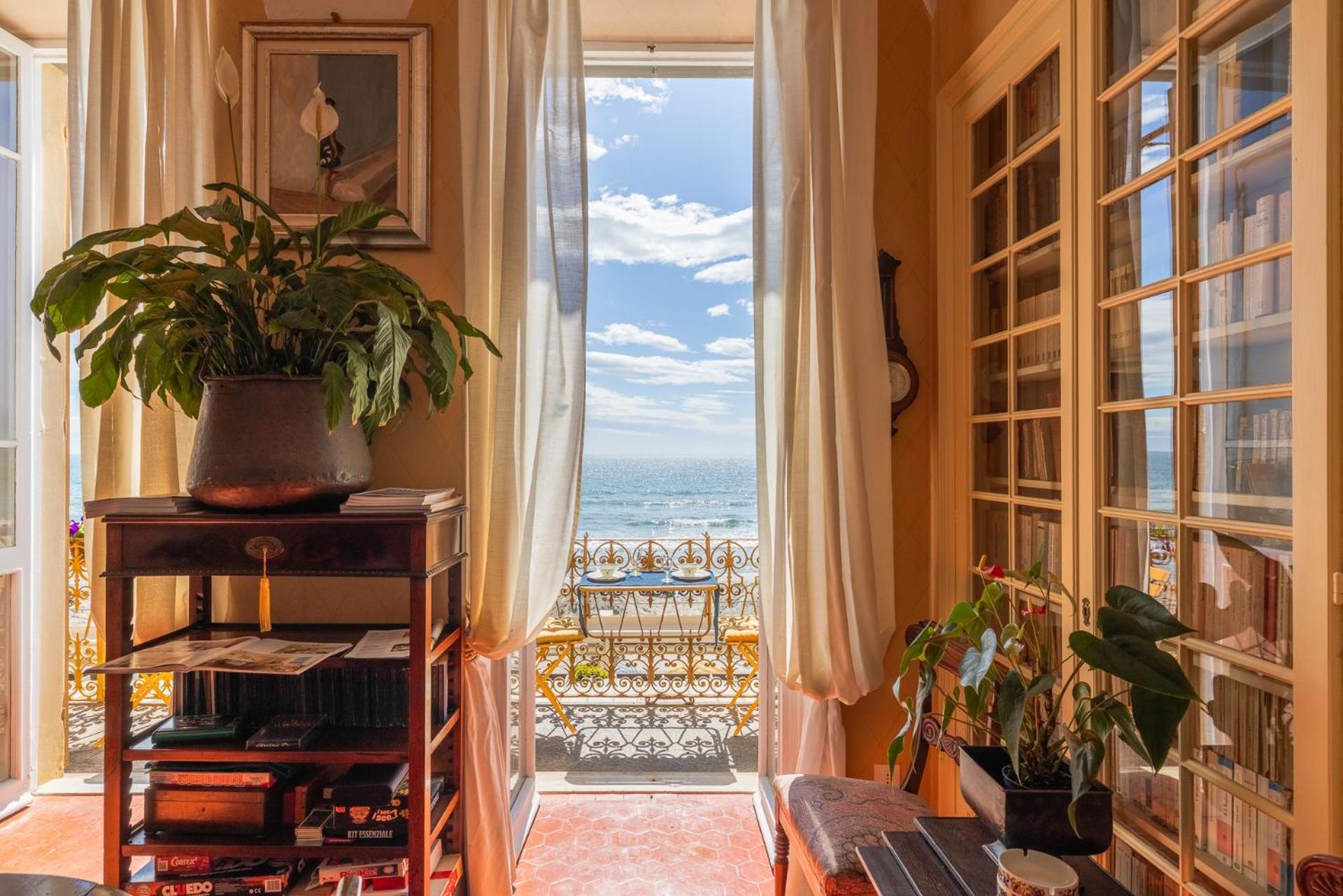 Casa D'Artista B&B Di Charme Алассио Экстерьер фото